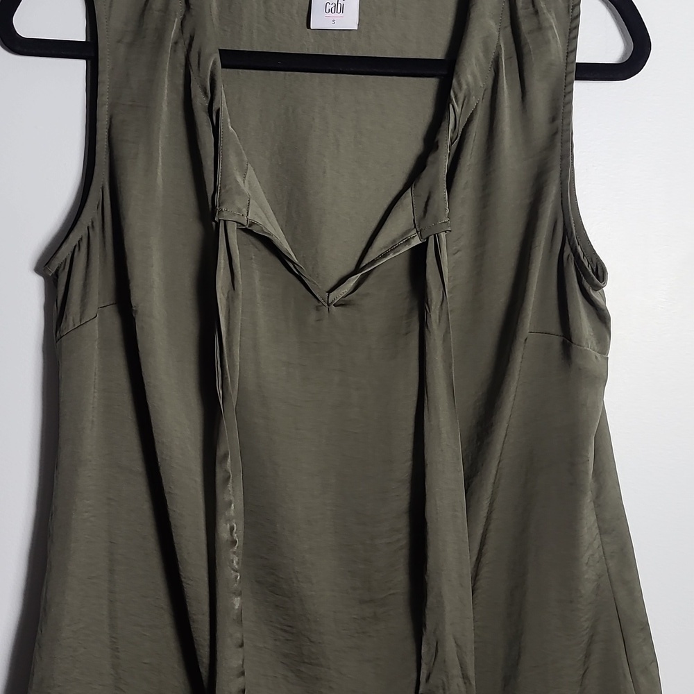 CABI Cinch Blouse Olive Green Sleeveless Tie Front Blouse Size Small - Picture 6 of 15
